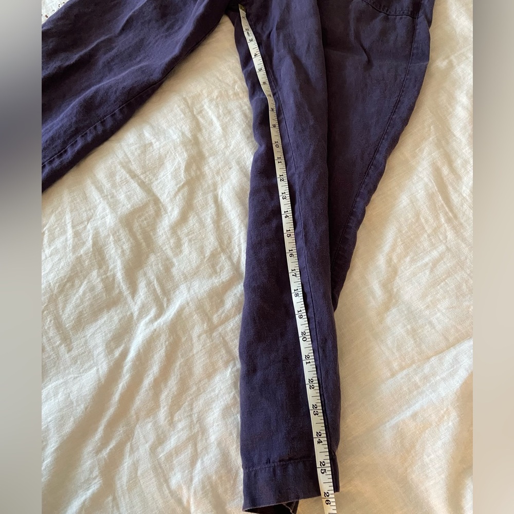 Genova notPERFECTLINEN Tapered Pants in Eggplant - Picture 10 of 12